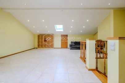 Moradia T4 para Venda em Gondomar (São Cosme), Valbom e Jovim
