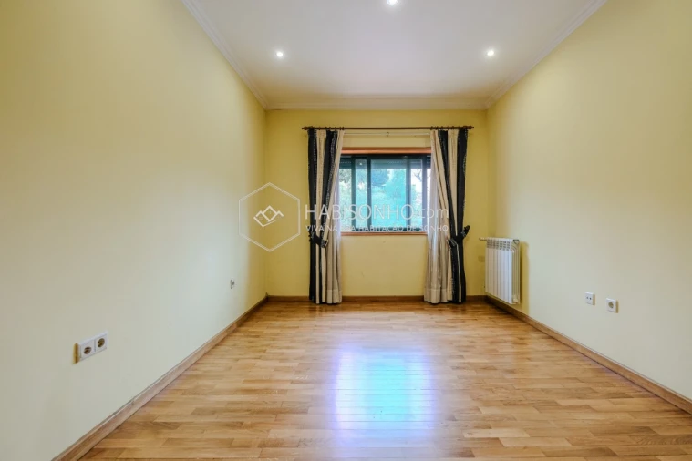 Moradia T4 para Venda em Gondomar (São Cosme), Valbom e Jovim Foto 15