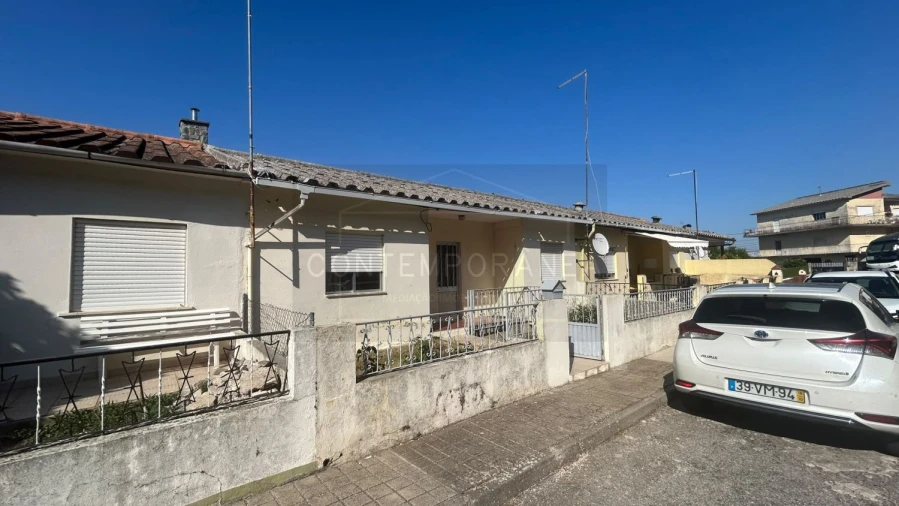 Moradia T2 para Venda em Tabuaço Foto 3