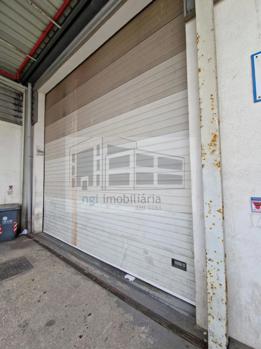 Loja para Arrendamento em Pontinha e Famões Foto 25