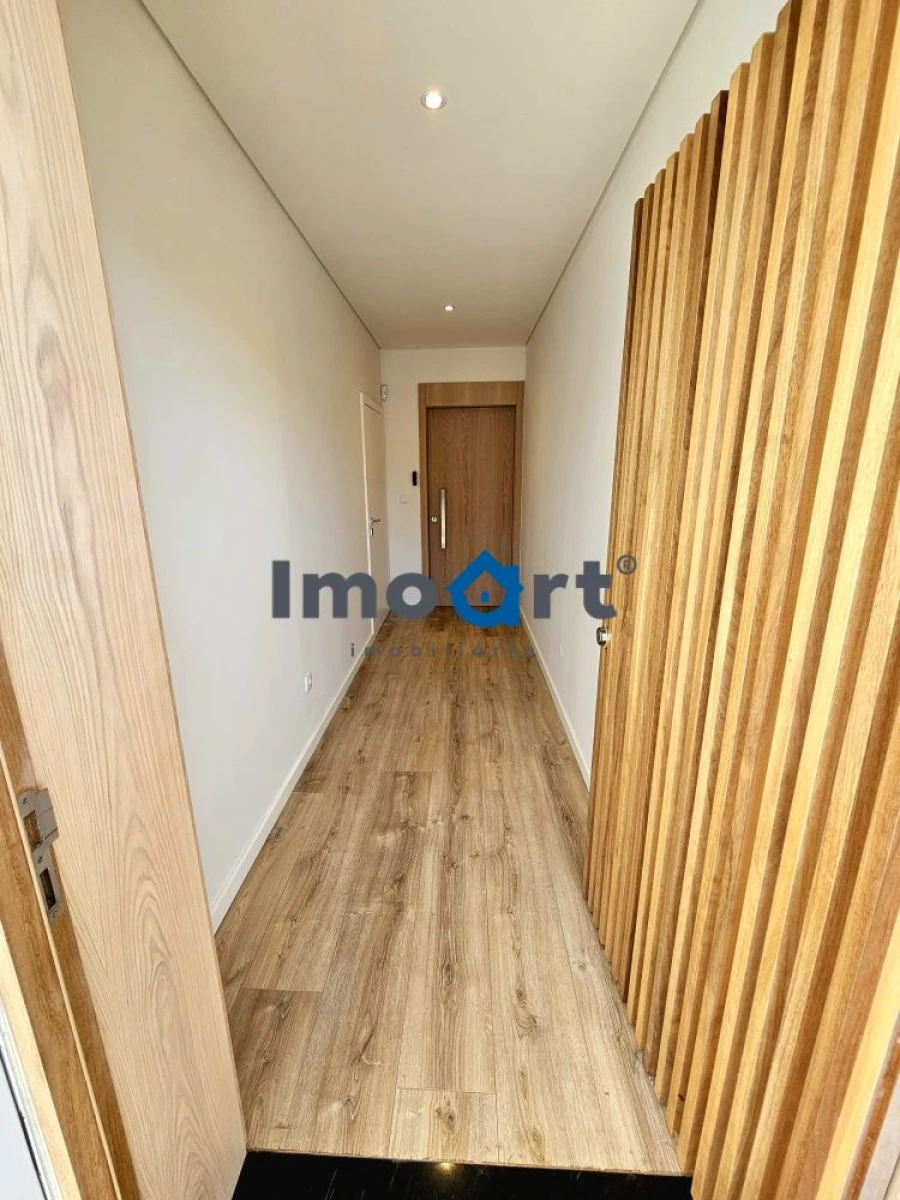 Moradia T3 para Venda em Ermesinde Foto 3