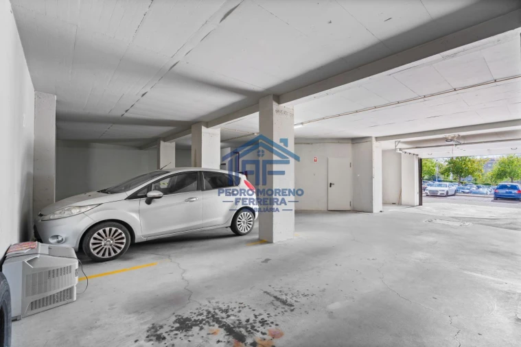 Apartamento T2 para Venda em Covilhã e Canhoso Foto 31
