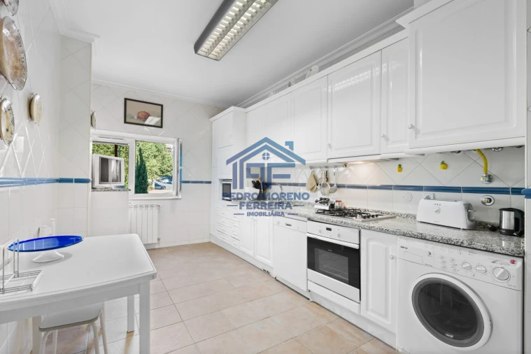 Apartamento T2 para Venda em Covilhã e Canhoso Foto 13