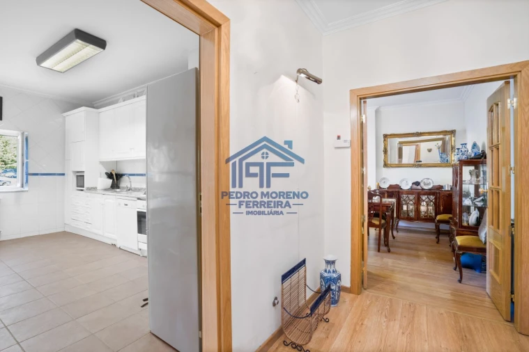 Apartamento T2 para Venda em Covilhã e Canhoso Foto 7