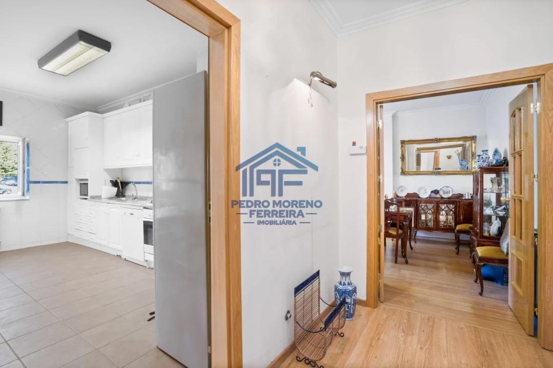 Apartamento T2 para Venda em Covilhã e Canhoso Foto 7