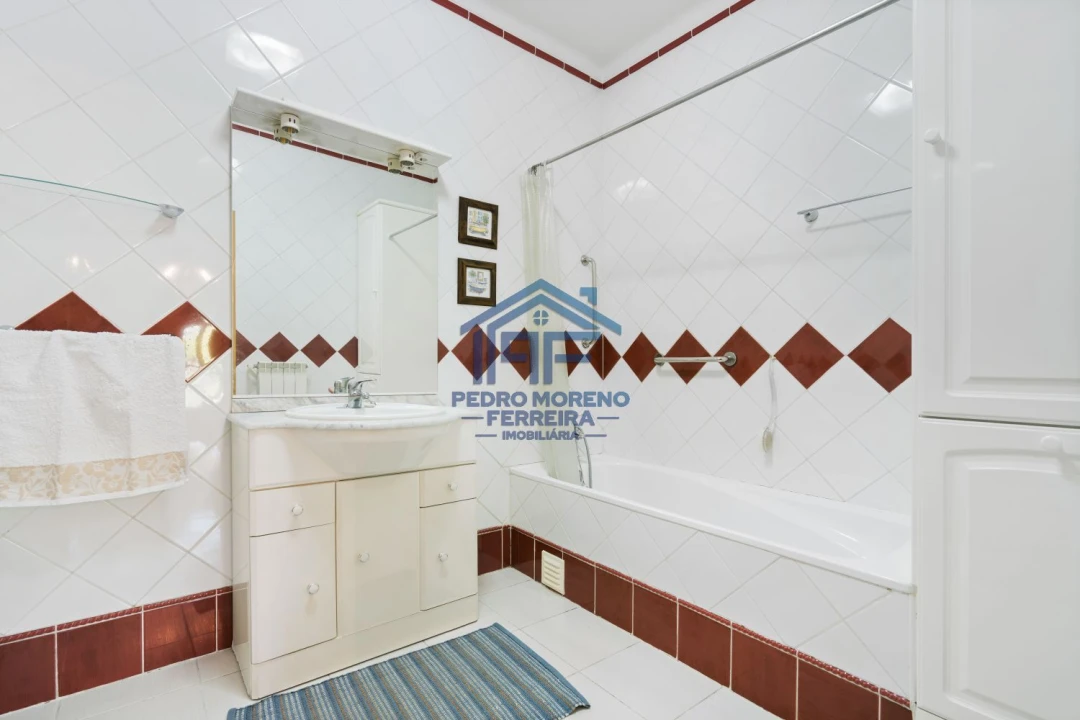 Apartamento T2 para Venda em Covilhã e Canhoso Foto 24