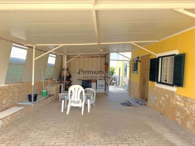 Moradia T3 para Venda em Guia Foto 31