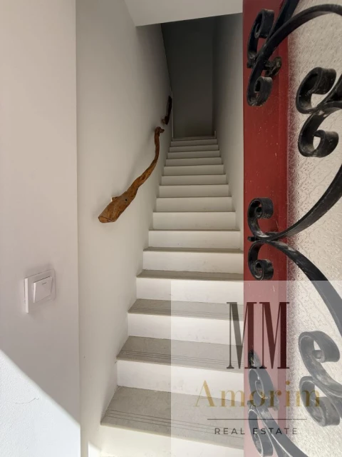 Apartamento T1 para Venda em Santa Maria do Castelo e Santiago e Santa Susana