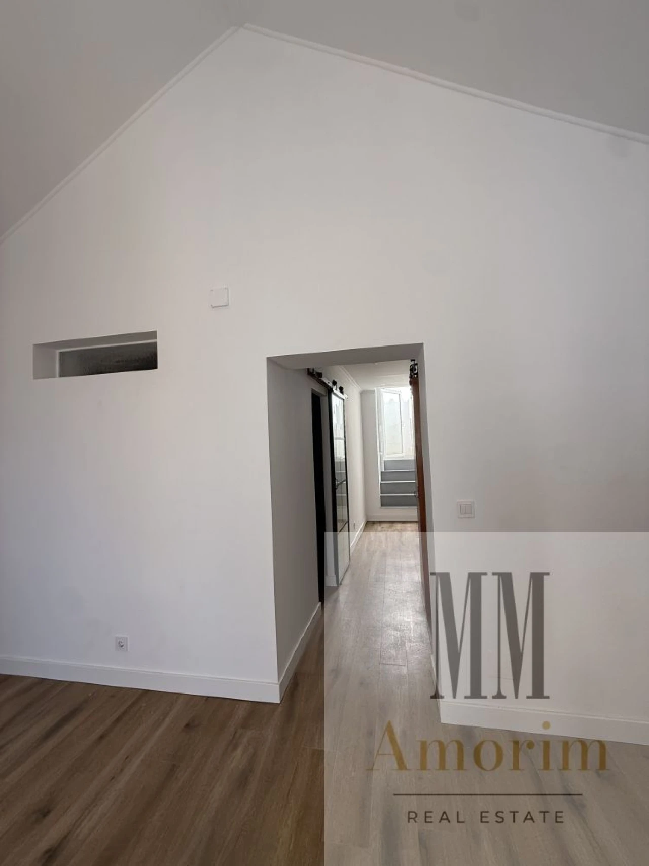 Apartamento T1 para Venda em Santa Maria do Castelo e Santiago e Santa Susana Foto 10