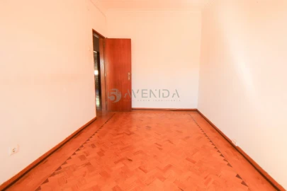 Apartamento T2 para Venda em Falagueira-Venda Nova