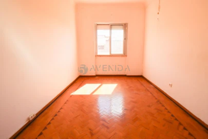 Apartamento T2 para Venda em Falagueira-Venda Nova