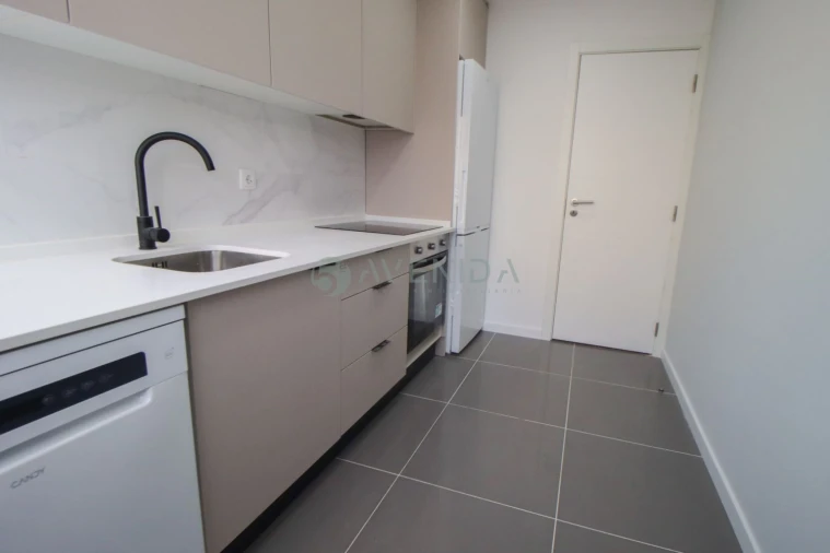 Apartamento T3 para Venda em Mina de Água Foto 2