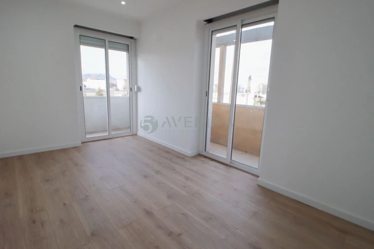 Apartamento T2 para Venda em Mina de Água Foto 7