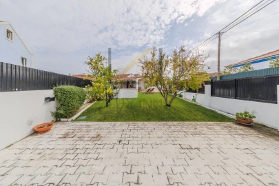 Moradia T3 para Venda em Sesimbra (Castelo)