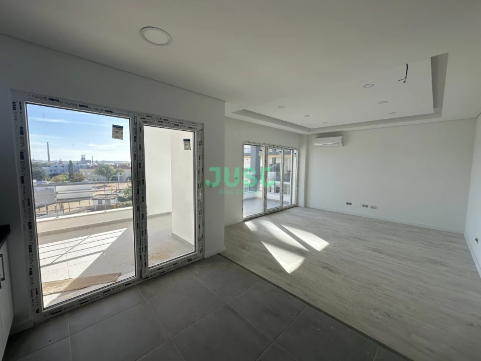 Apartamento T2 para Venda em Seixal, Arrentela e Aldeia de Paio Pires Foto 3