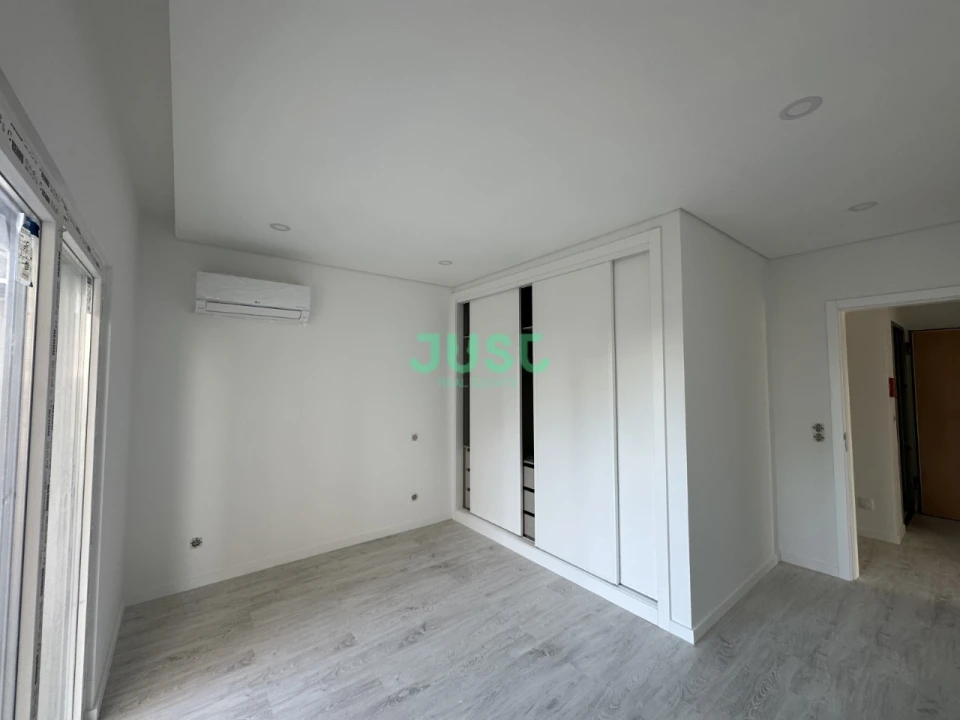 Apartamento T2 para Venda em Seixal, Arrentela e Aldeia de Paio Pires Foto 8