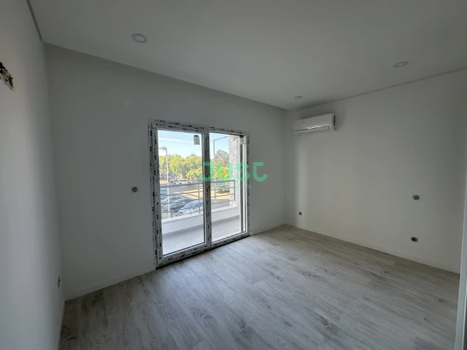 Apartamento T2 para Venda em Seixal, Arrentela e Aldeia de Paio Pires Foto 10