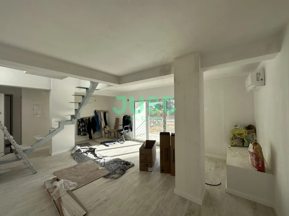 Apartamento T1 para Venda em Seixal, Arrentela e Aldeia de Paio Pires Foto 9