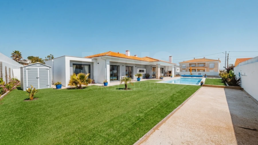 Moradia T3 para Venda em Nadadouro