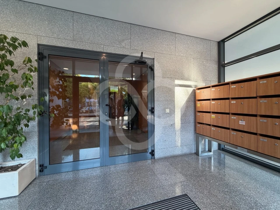 Apartamento T1 para Venda em Parque das Nações Foto 1