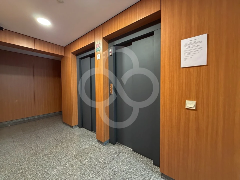 Apartamento T1 para Venda em Parque das Nações Foto 2