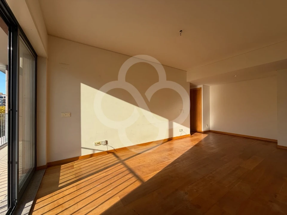 Apartamento T1 para Venda em Parque das Nações Foto 7