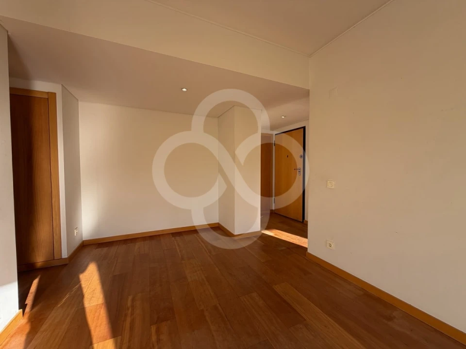 Apartamento T1 para Venda em Parque das Nações Foto 12