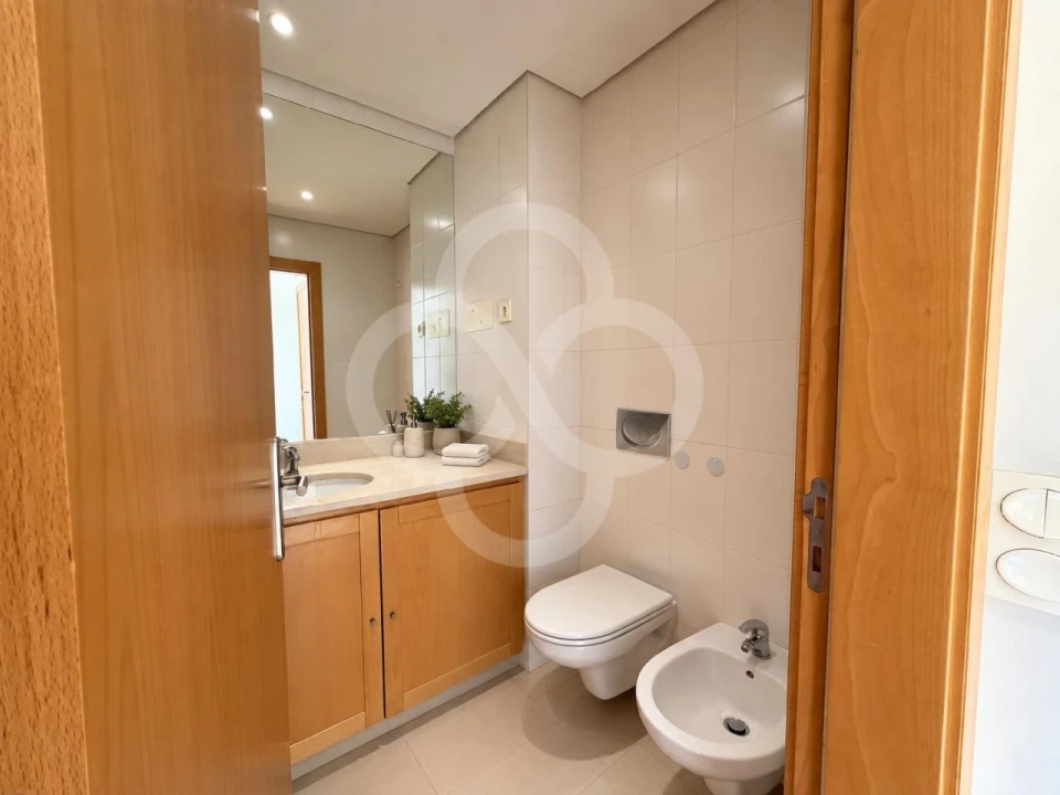 Apartamento T1 para Venda em Parque das Nações Foto 10