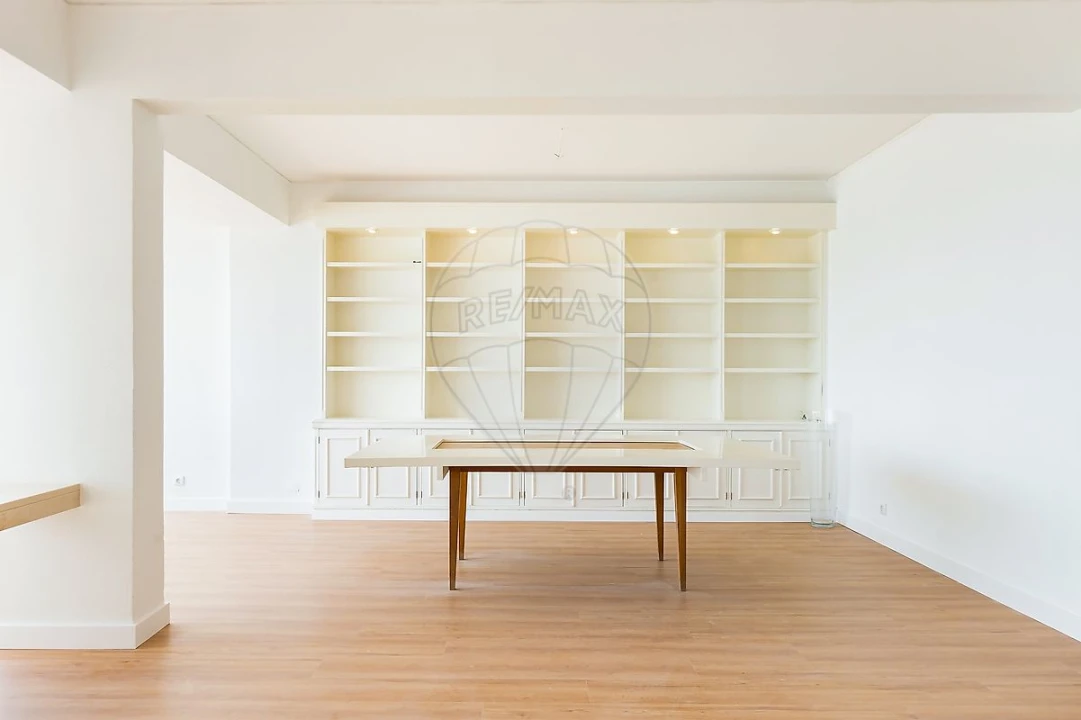 Apartamento T3 para Arrendamento em Oeiras e São Julião da Barra, Paço de Arcos e Caxias Foto 7