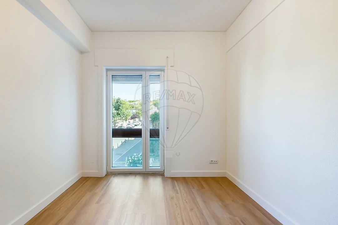 Apartamento T3 para Arrendamento em Oeiras e São Julião da Barra, Paço de Arcos e Caxias Foto 14
