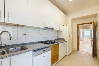 Apartamento T3 para Arrendamento em Oeiras e São Julião da Barra, Paço de Arcos e Caxias