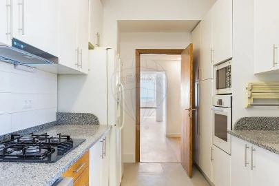 Apartamento T3 para Arrendamento em Oeiras e São Julião da Barra, Paço de Arcos e Caxias