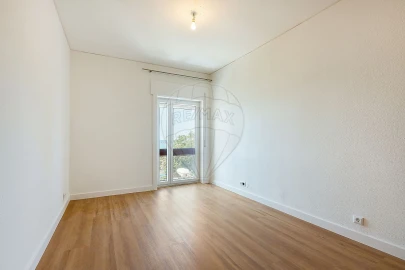 Apartamento T3 para Arrendamento em Oeiras e São Julião da Barra, Paço de Arcos e Caxias