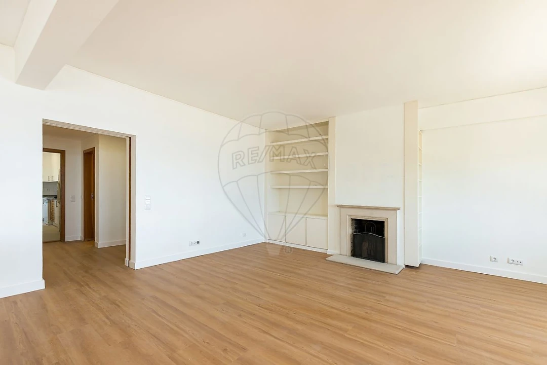 Apartamento T3 para Arrendamento em Oeiras e São Julião da Barra, Paço de Arcos e Caxias Foto 8