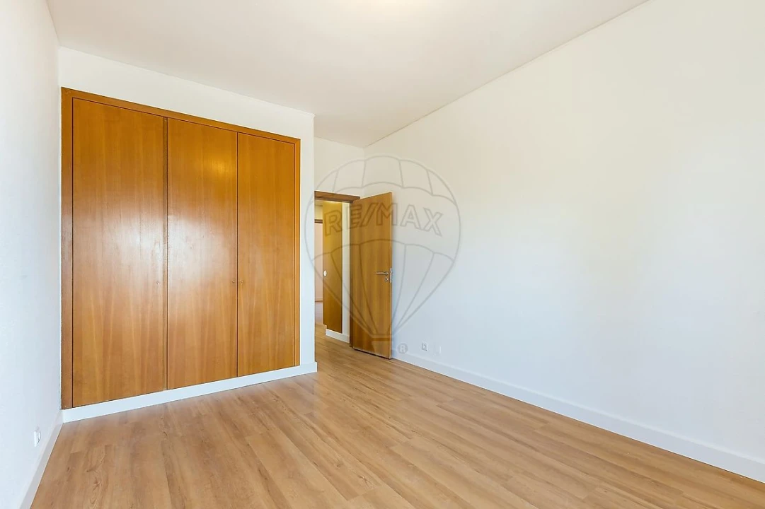Apartamento T3 para Arrendamento em Oeiras e São Julião da Barra, Paço de Arcos e Caxias Foto 19