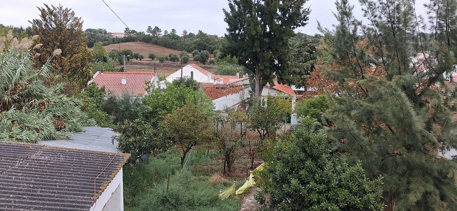 Moradia T4 para Venda em Vale de Santarem Foto 15