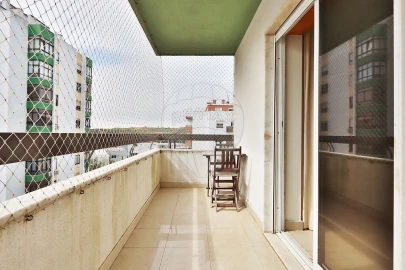Apartamento T2 para Venda em Alfragide