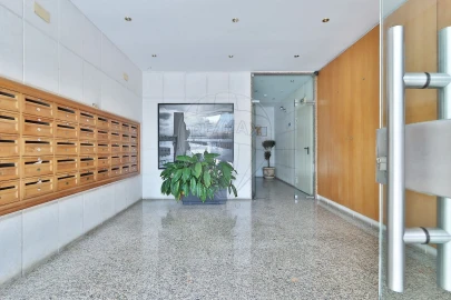 Apartamento T2 para Venda em Alfragide