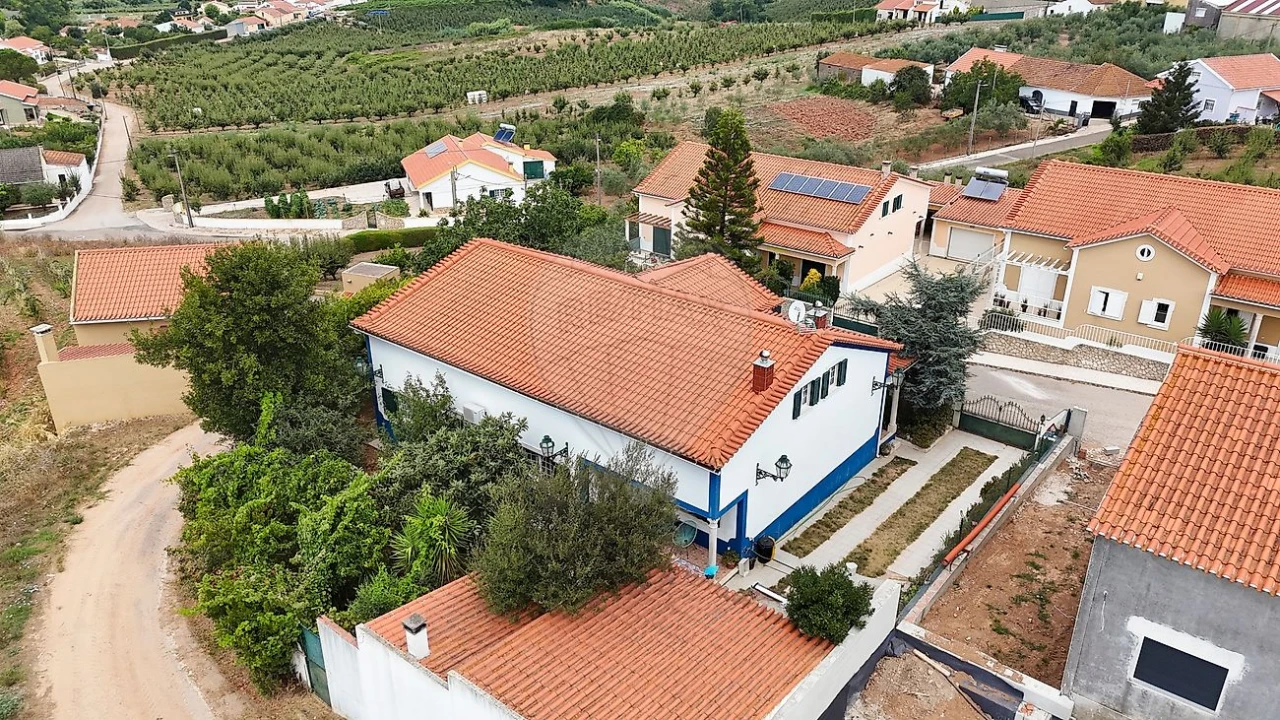 Moradia T4 para Venda em Lamas e Cercal Foto 35
