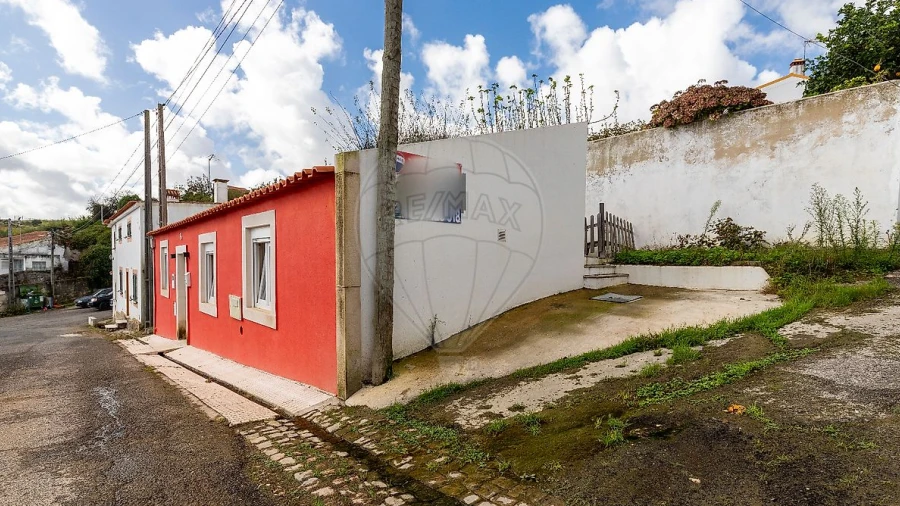 Moradia T1 para Venda em Ribafria e Pereiro de Palhacana