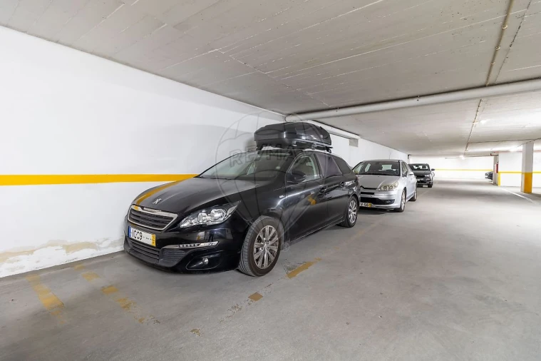Apartamento T3 para Venda em Vila Franca de Xira Foto 17