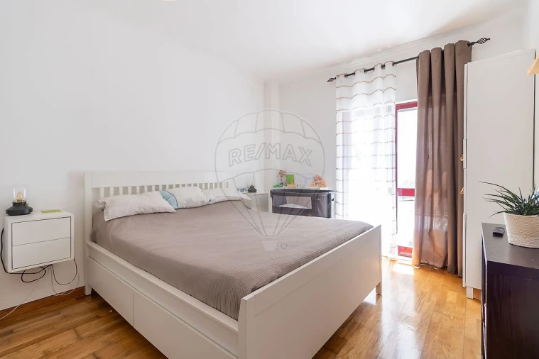 Apartamento T3 para Venda em Vila Franca de Xira Foto 5