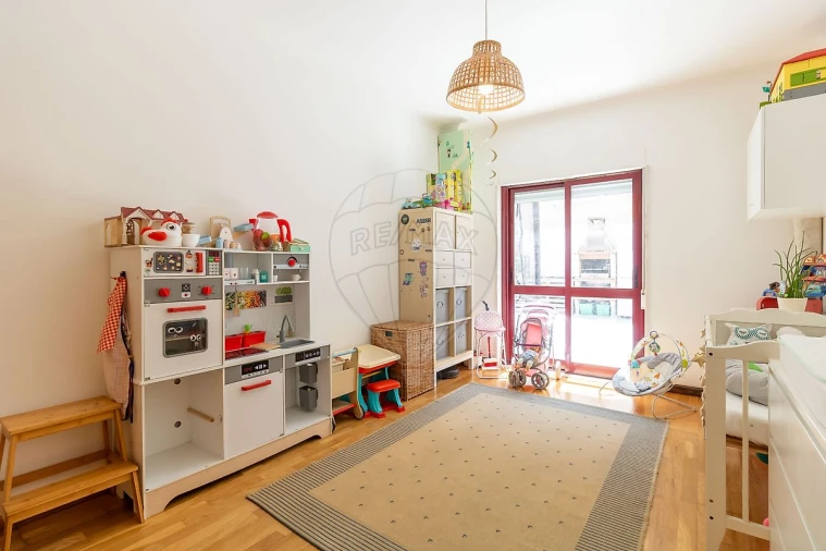 Apartamento T3 para Venda em Vila Franca de Xira Foto 2