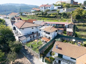 Moradia T3 para Venda em Carregosa