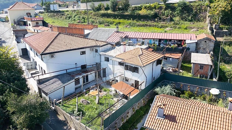 Moradia T3 para Venda em Carregosa