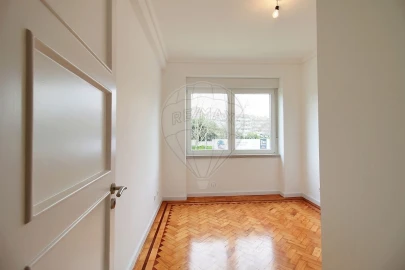 Apartamento T3 para Arrendamento em Olivais