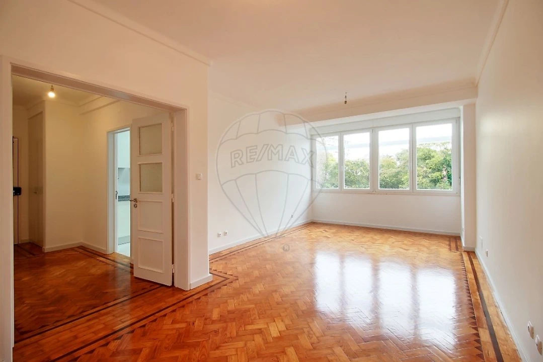 Apartamento T3 para Arrendamento em Olivais Foto 14
