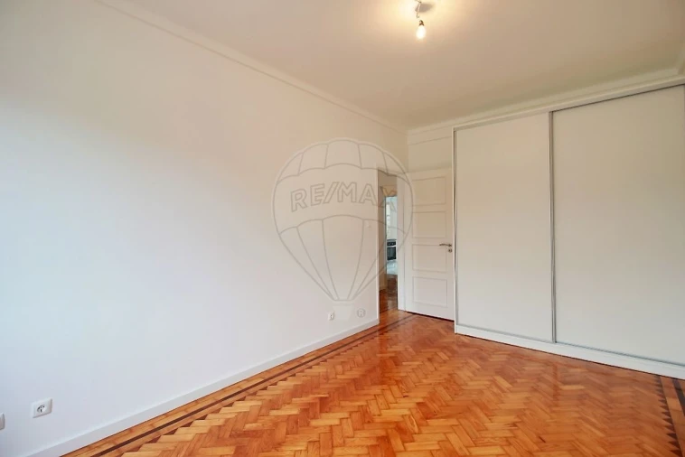 Apartamento T3 para Arrendamento em Olivais Foto 18