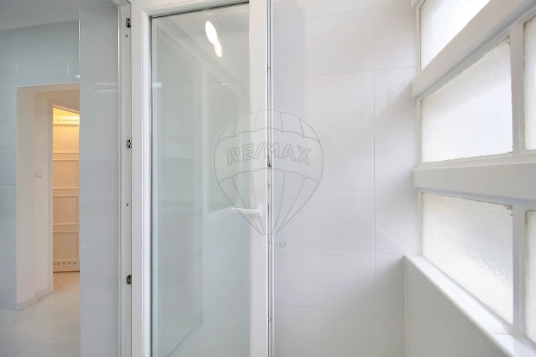 Apartamento T3 para Arrendamento em Olivais Foto 5