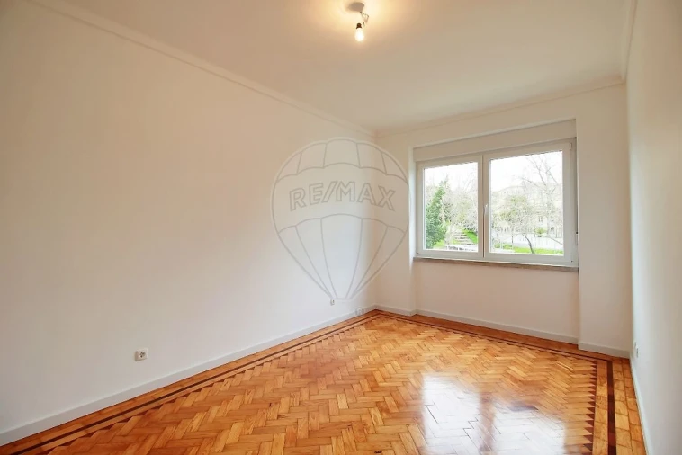 Apartamento T3 para Arrendamento em Olivais Foto 8